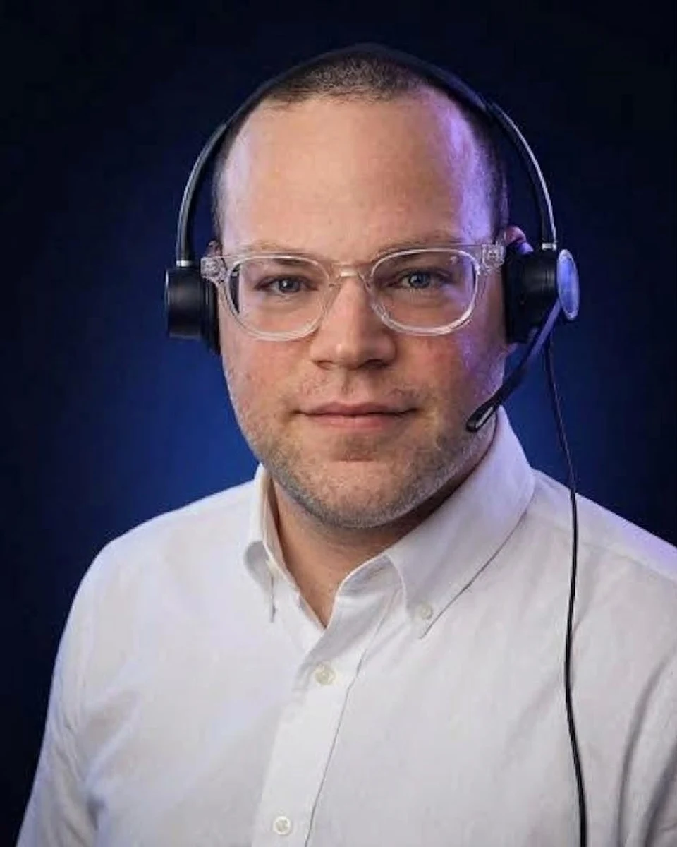 יונתן מנור, מייסד Yoma